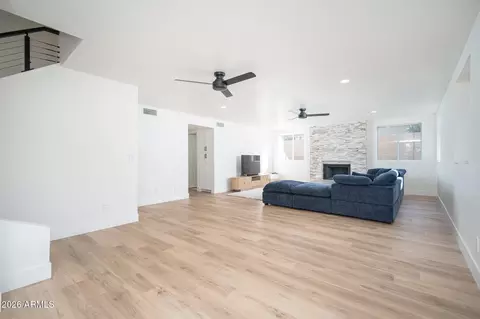 Living - 4601 Everett Dr, Phoenix, AZ 85032 photo 1 of 2