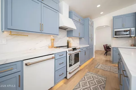 Kitchen - 4601 Everett Dr, Phoenix, AZ 85032 photo 4 of 6