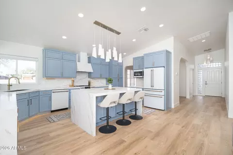 Kitchen - 4601 Everett Dr, Phoenix, AZ 85032 photo 2 of 6