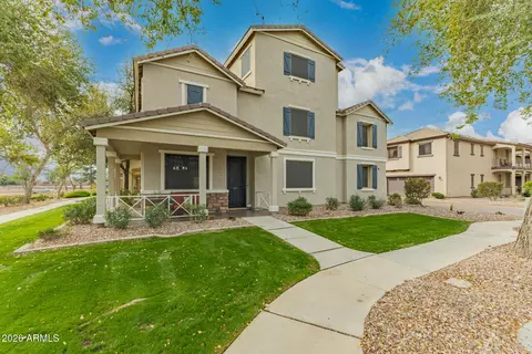 3889 E Santa Fe Ln, Gilbert, AZ 85297