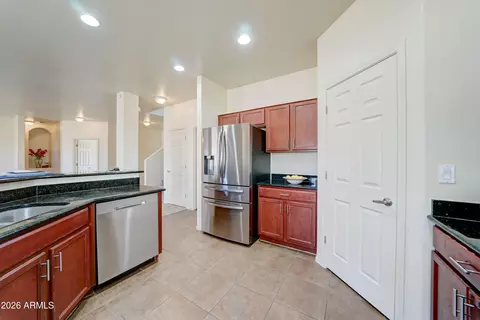 Kitchen - 880 S Buena Vista Dr, Apache Junction, AZ 85120 photo 3 of 4