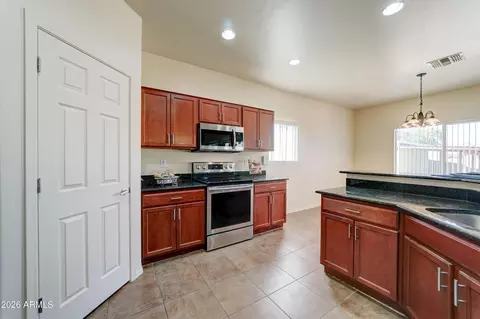 Kitchen - 880 S Buena Vista Dr, Apache Junction, AZ 85120 photo 1 of 4