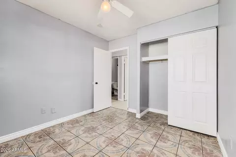 3044 N 80th Ln, Phoenix, AZ 85033 photo 19