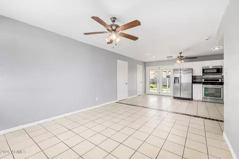 3044 N 80th Ln, Phoenix, AZ 85033 photo 4