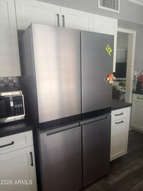 Kitchen - 126 E Coronado Rd #17, Phoenix, AZ 85004 photo 5 of 6