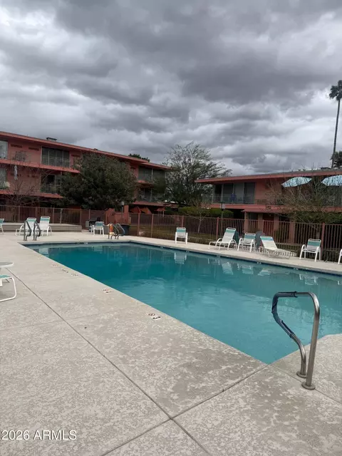 Exterior - 126 E Coronado Rd #17, Phoenix, AZ 85004 photo 6 of 7