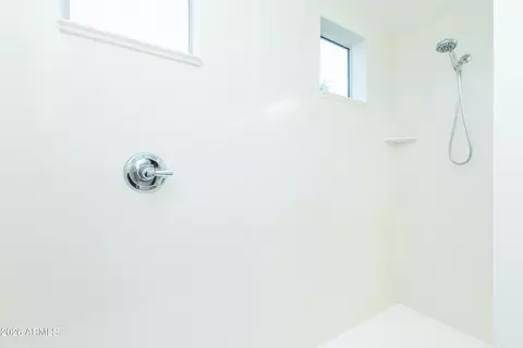 Bath - 3345 E Tonto Dr, Gilbert, AZ 85298 photo 9 of 10