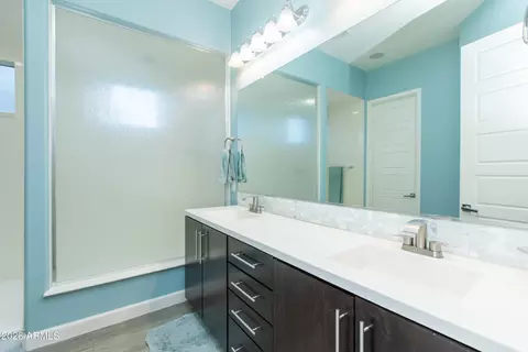 Bath - 3345 E Tonto Dr, Gilbert, AZ 85298 photo 5 of 10