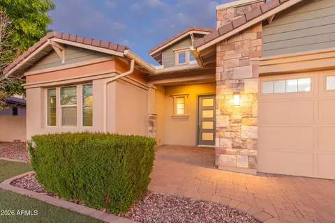 Exterior - 3345 E Tonto Dr, Gilbert, AZ 85298 photo 6 of 16