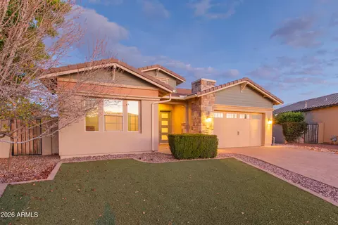 Exterior - 3345 E Tonto Dr, Gilbert, AZ 85298 photo 4 of 16