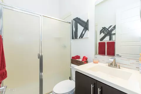 Bath - 3345 E Tonto Dr, Gilbert, AZ 85298 photo 4 of 10