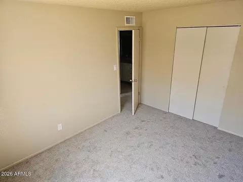 Bedroom - 2831 E Mobile Ln, Phoenix, AZ 85040 photo 6 of 7