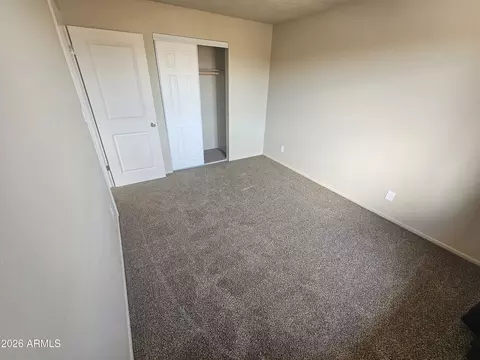Bedroom - 2831 E Mobile Ln, Phoenix, AZ 85040 photo 5 of 7