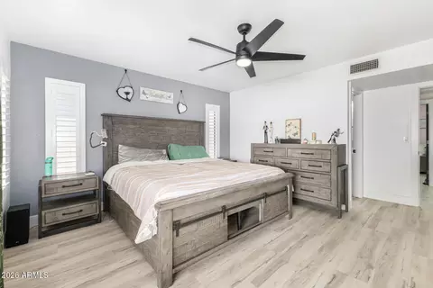 Bedroom - 3318 E Taro Ln, Phoenix, AZ 85050 photo 2 of 5