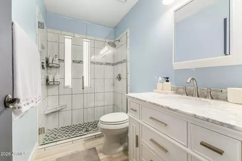 Bath - 3318 E Taro Ln, Phoenix, AZ 85050 photo 1 of 2