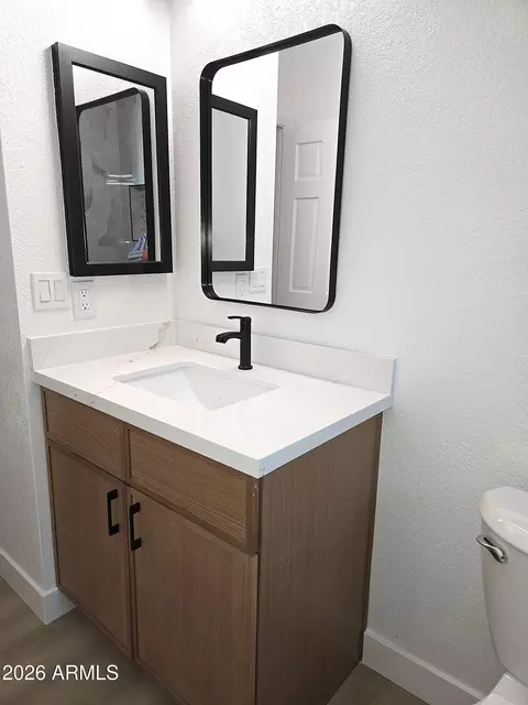 Bath - 930 E Page St, Gilbert, AZ 85234 photo 6 of 6
