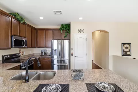 Kitchen - 7726 E Baseline Rd #227, Mesa, AZ 85209 photo 2 of 4
