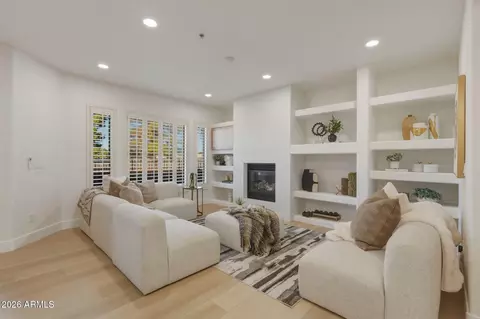 14000 N 94th St #1117, Scottsdale, AZ 85260