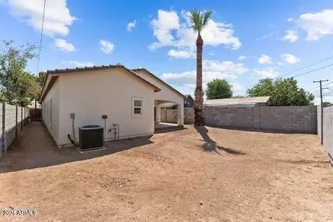 Exterior - 414 Eason Ave, Buckeye, AZ 85326 photo 3 of 4