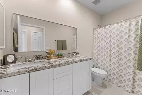 Bath - 414 Eason Ave, Buckeye, AZ 85326 photo 1 of 3