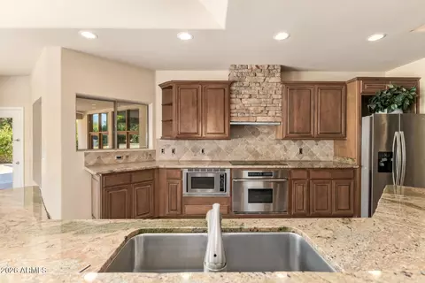 Kitchen - 3342 E Suncrest Ct, Phoenix, AZ 85044 photo 5 of 7
