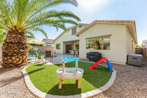 Exterior - 2740 E Rakestraw Ln, Gilbert, AZ 85298 photo 5 of 11
