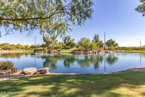 View/Area - 2740 E Rakestraw Ln, Gilbert, AZ 85298 photo 17 of 24