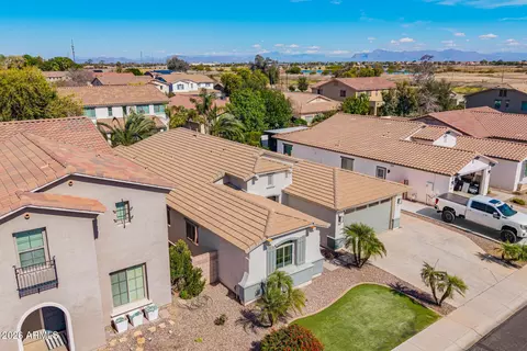 View/Area - 2740 E Rakestraw Ln, Gilbert, AZ 85298 photo 15 of 24