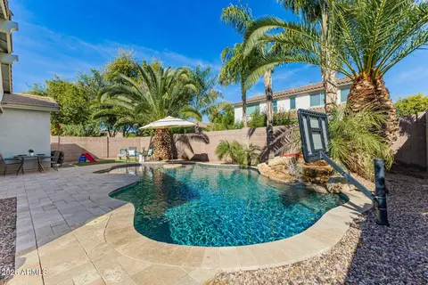 Exterior - 2740 E Rakestraw Ln, Gilbert, AZ 85298 photo 7 of 11