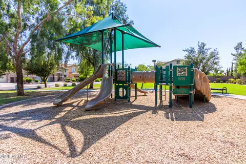 View/Area - 2740 E Rakestraw Ln, Gilbert, AZ 85298 photo 20 of 24