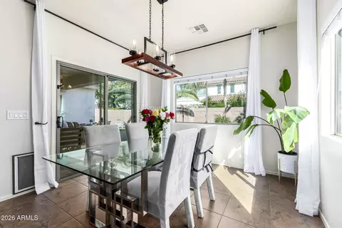 Dining - 2740 E Rakestraw Ln, Gilbert, AZ 85298 photo 2 of 2