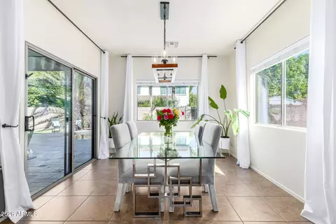 Dining - 2740 E Rakestraw Ln, Gilbert, AZ 85298 photo 1 of 2