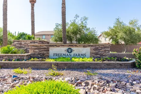 View/Area - 2740 E Rakestraw Ln, Gilbert, AZ 85298 photo 16 of 24