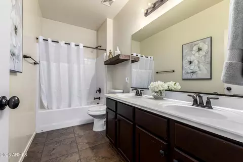 Bath - 2740 E Rakestraw Ln, Gilbert, AZ 85298 photo 3 of 3