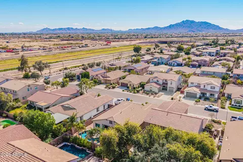 View/Area - 2740 E Rakestraw Ln, Gilbert, AZ 85298 photo 12 of 24