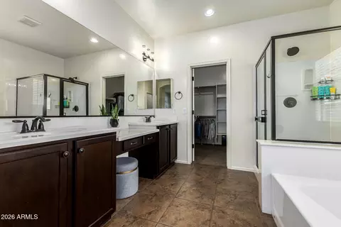 Bath - 2740 E Rakestraw Ln, Gilbert, AZ 85298 photo 1 of 3