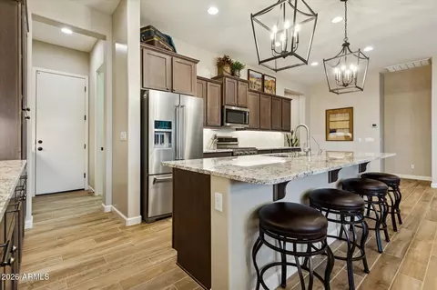 2109 N Red Clf, Mesa, AZ 85207 photo 3