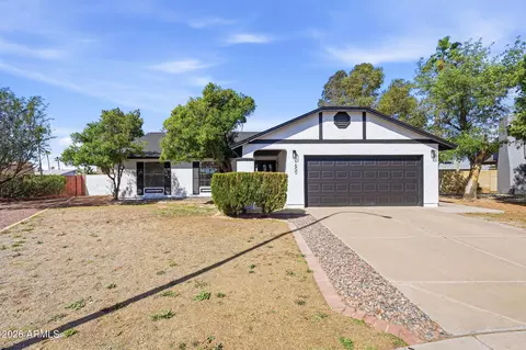 1600 W Loughlin Dr, Chandler, AZ 85224
