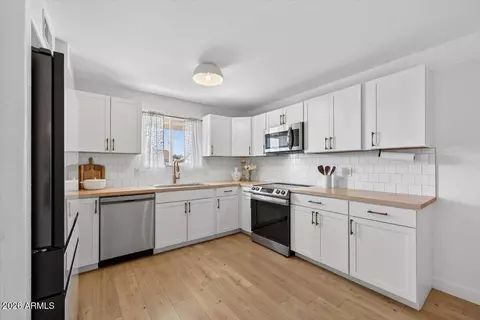 Kitchen - 7910 E Garnet Ave, Mesa, AZ 85209 photo 1 of 3