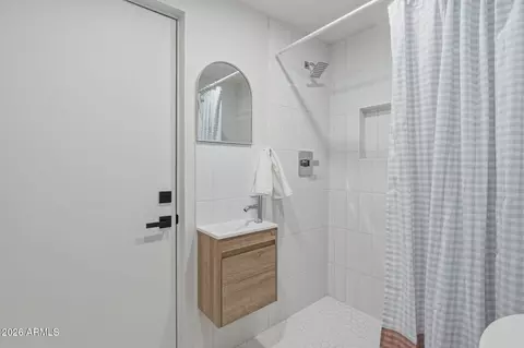 Bath - 1304 E Hackamore St, Mesa, AZ 85203 photo 3 of 3