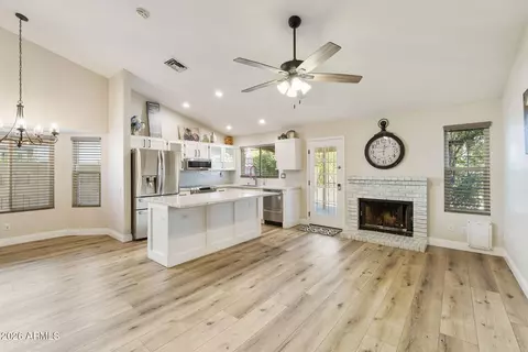 1044 E Indigo St, Mesa, AZ 85203