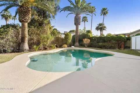 Exterior - 1044 E Indigo St, Mesa, AZ 85203 photo 7 of 10