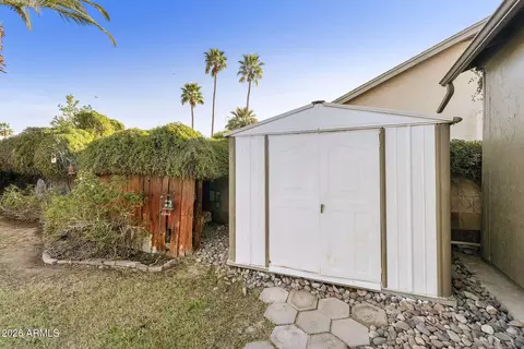 Exterior - 1044 E Indigo St, Mesa, AZ 85203 photo 10 of 10