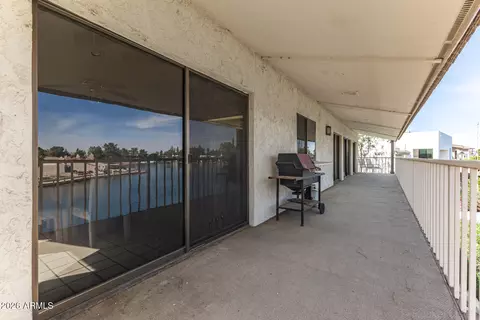 Exterior - 5445 S Lighthouse Ln, Tempe, AZ 85283 photo 2 of 7