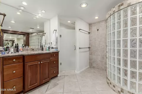 Bath - 5445 S Lighthouse Ln, Tempe, AZ 85283 photo 3 of 6