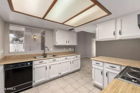 2451 W Knowles Ave, Mesa, AZ 85202 photo 13