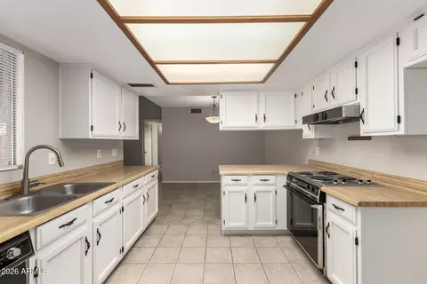 2451 W Knowles Ave, Mesa, AZ 85202 photo 12