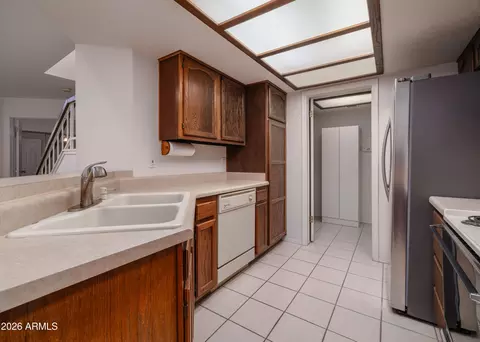 Kitchen - 41 E Betty Elyse Ln, Phoenix, AZ 85022 photo 1 of 3