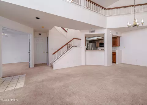 Living - 41 E Betty Elyse Ln, Phoenix, AZ 85022 photo 2 of 3