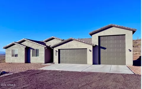 1680 W Lazy K Ranch Rd, New River, AZ 85087